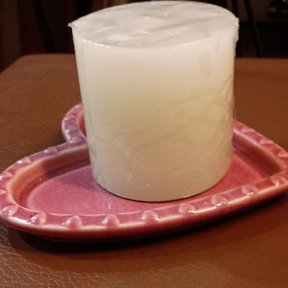 Pink Heart-Shaped Candle Stand And Cream 3"X3" Pillar Candle - Picture 8 of 9